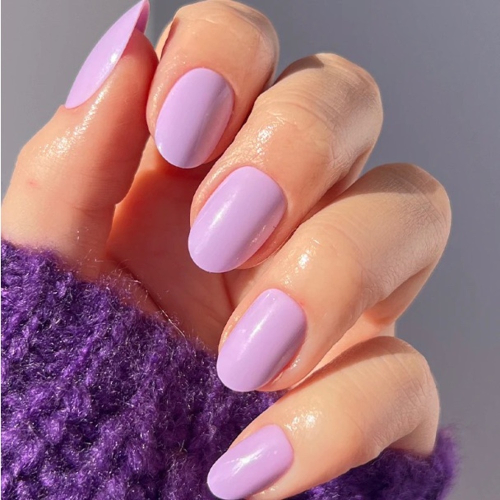 ✨HOST PICK✨ NIB Glamnetic press on nails Lilac